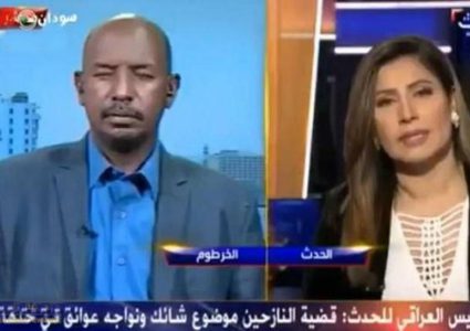 ضيف سوداني ينام على الهواء مباشرة.. والمذيعة تنقذ الموقف بذكاء