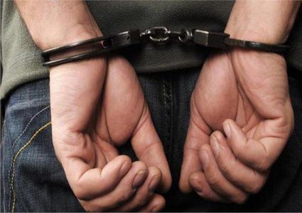 القبض على 3 أشخاص متلبسين أثناء ترويجهم عملة مزيفة في رام الله