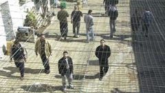 الأسرى بصدد اتخاذ قرارات حاسمة لمواجهة أجهزة التشويش