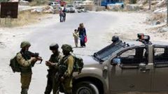 قوات الاحتلال تستولي على مركبة جنوب نابلس