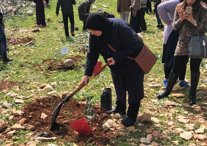 "شجرة لكل شهيد"...أمهات الشهداء غرسن الألم ليزهر الأمل