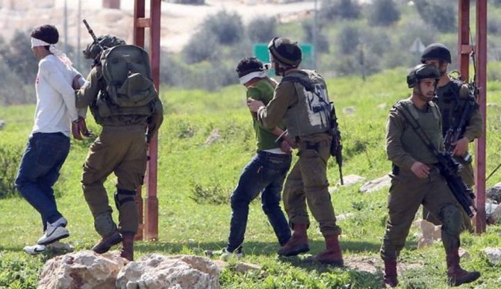 الاحتلال يعتقل 21 فلسطينيا خلال حملة مداهمات في الضفة