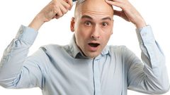 كيف يؤثر الصلع على الصحة النفسية للرجل؟