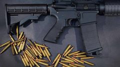 بعد شكوى ابنه.. والد تلميذ يقتحم المدرسة بسلاح