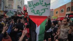 "بدنا نعيش"مسيرات سلمية  تخرج رفضاً لغلاء الأسعار في غزة