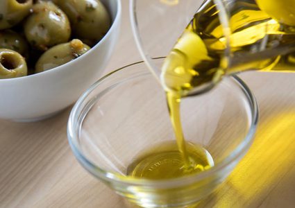 ‫هل كل الدهون ضارة بالصحة؟