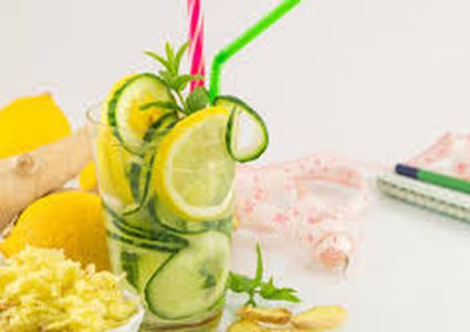 تناول هذا المشروب يوميًا يخلصك من جرثومة المعدة