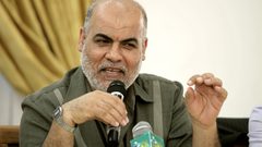 قيادي حمساوي يدعو حركته للتنحي عن إدارة الحكم في غزة