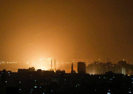 الطيران الإسرائيلي يشن سلسلة غارات على القطاع