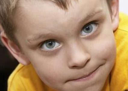 لماذا تظهر الهالات السوداء عند الأطفال؟