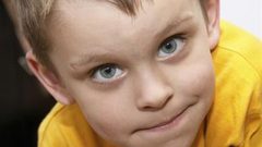 لماذا تظهر الهالات السوداء عند الأطفال؟