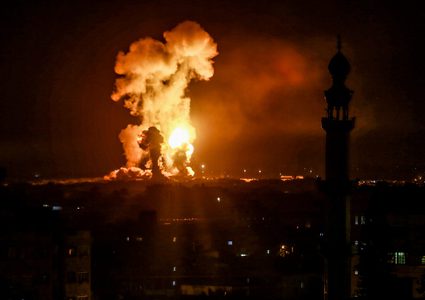 الاحتلال يزعم قصف 100 هدف في غزة الليلة