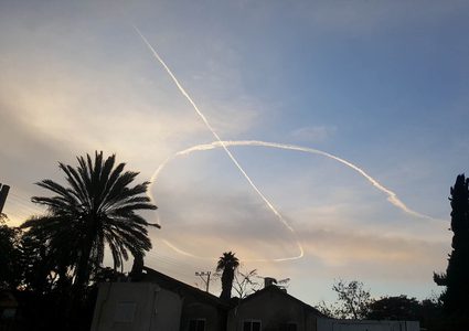 الاحتلال يزعم اعتراض القبة الحديدية صاروخ أطلق تجاه "سديروت"