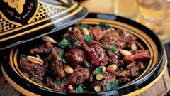 طاجن اللحم بالتمر