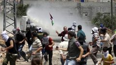 مسيرة نعلين تتضامن مع "الاقصى"