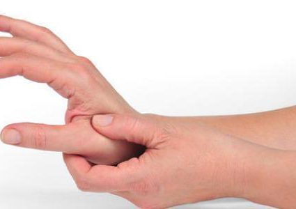 أصابعك تؤلمك وتؤثر على يدك؟ احذر قدتكون إشارة لهذه المشكلات