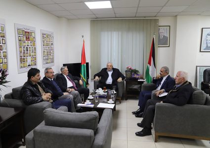 اشتية يواصل مشاوراته.. لقاءان مع " فدا" و"الديمقراطية"