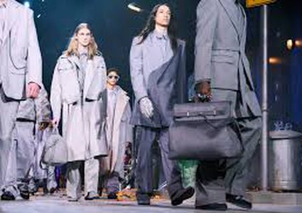 لويس فيتون "تعاقب" مايكل جاكسون