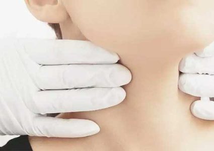 علاج قصور الغدة الدرقية بالأدوية