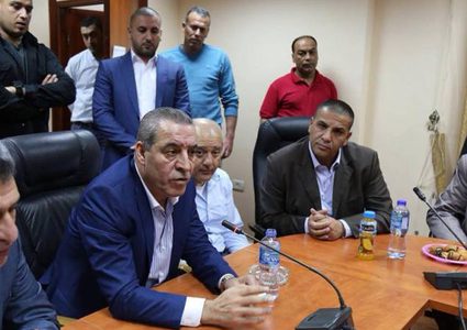 الشيخ ينفي حدوث لقاء مع منسق سلطات الاحتلال