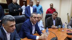 الشيخ ينفي حدوث لقاء مع منسق سلطات الاحتلال