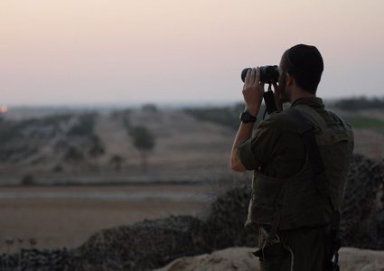 إسرائيل تتابع تظاهرات غزة عن كثب