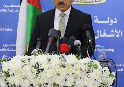 الوزير الحساينة : استمرار تدفق مواد البناء ساهم بإعادة اعمار 95%