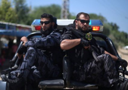 قيادي في الجبهة يكشفت "المستور": رفاق عذبوا من قبل أجهزة أمن حماس