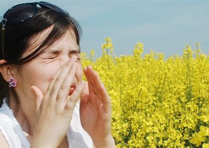 طبيب:" الرمد وحساسية الأنف من أبرز أمراض الربيع تجنبوها