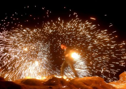 تواصل فعاليات الارباك الليلي على حدود غزة