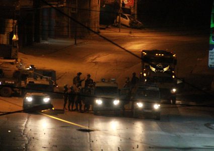 الاحتلال يقتحم مدينة نابلس ووقوع مواجهات عقب استشهاد الشابين رائد حمدان ٢١ عاما من نابلس، وزيد نوري ٢٠ عاما.