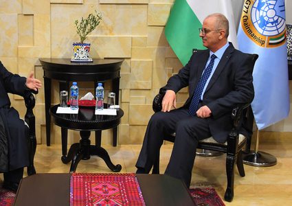 الحمد الله يستقبل مفتي القدس والديار الفلسطينية