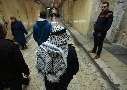 حدادا على أرواح الشهداء الإضراب يعم محافظتي نابلس وسلفيت