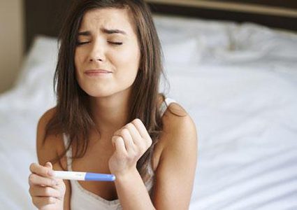 تأخير الحمل وتأثيره على عمر المرأة