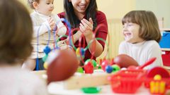 كيف تبني شخصية طفلك الاجتماعية؟