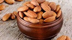اللوز بديل غني بالفوائد لاي وجبة غذائية