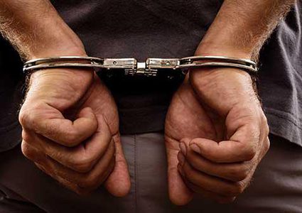 القبض على فارّ من العدالة عليه أكثر من (150) ألف شيكل