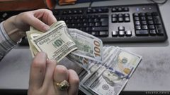 الدولار يتراجع قليلاً مقابل الشيكل اليوم الخميس
