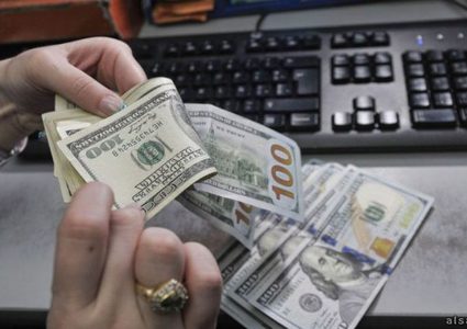 الدولار يتراجع قليلاً مقابل الشيكل اليوم الخميس