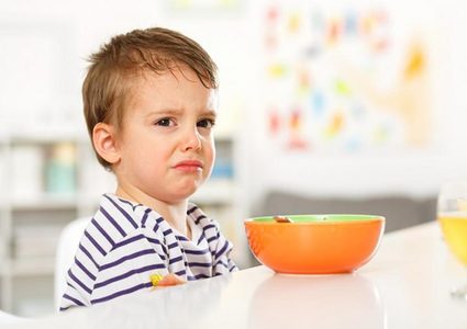 أخطاء تقتل شهية طفلك