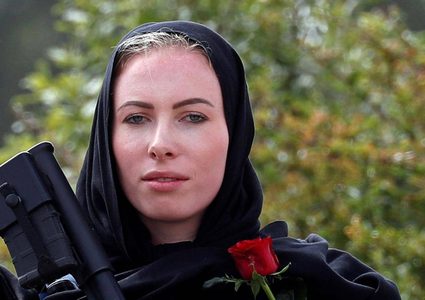 محمد بن راشد يشيد بالزعيمة بحكمة رئيسة وزراء نيوزيلندا