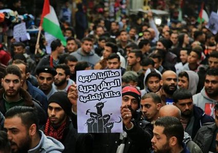 إصابات في صفوف المواطنين باعتداءات أمن حماس وسط قطاع غزة