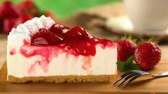 كيكة الجبنة بالتوت