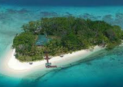 جزيرة رائعة للبيع.. والسعر "خيالي"!