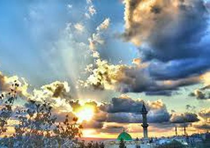 الطقس: أجواء غائمة جزئيا إلى صافية حتى الأحد