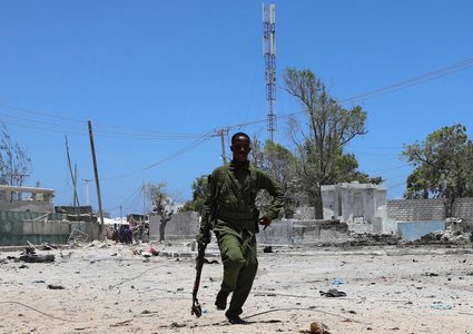 مقتل 15 صومالي في هجوم على مبنى حكومي بمقديشو