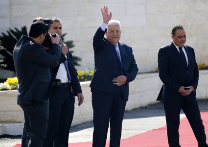 الرئيس يستقبل وفدا من طلبة جامعة هارفارد الأميركية