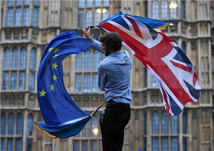 مسيرات ضخمة في لندن تطالب باستفتاء جديد على البريكست