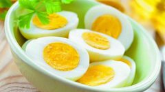 دراسة: مخاوف على مدمني البيض