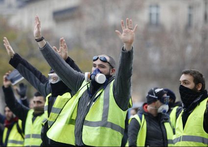 فرنسا: نحو 2000 إدانة مرتبطة بـ"السترات الصفراء"